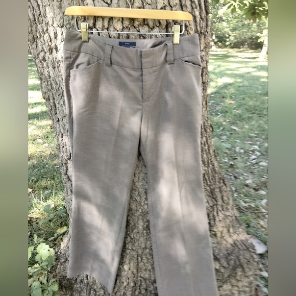 GAP Curvy Fit Flared Leg Pants in size 8A - Picture 1 of 3